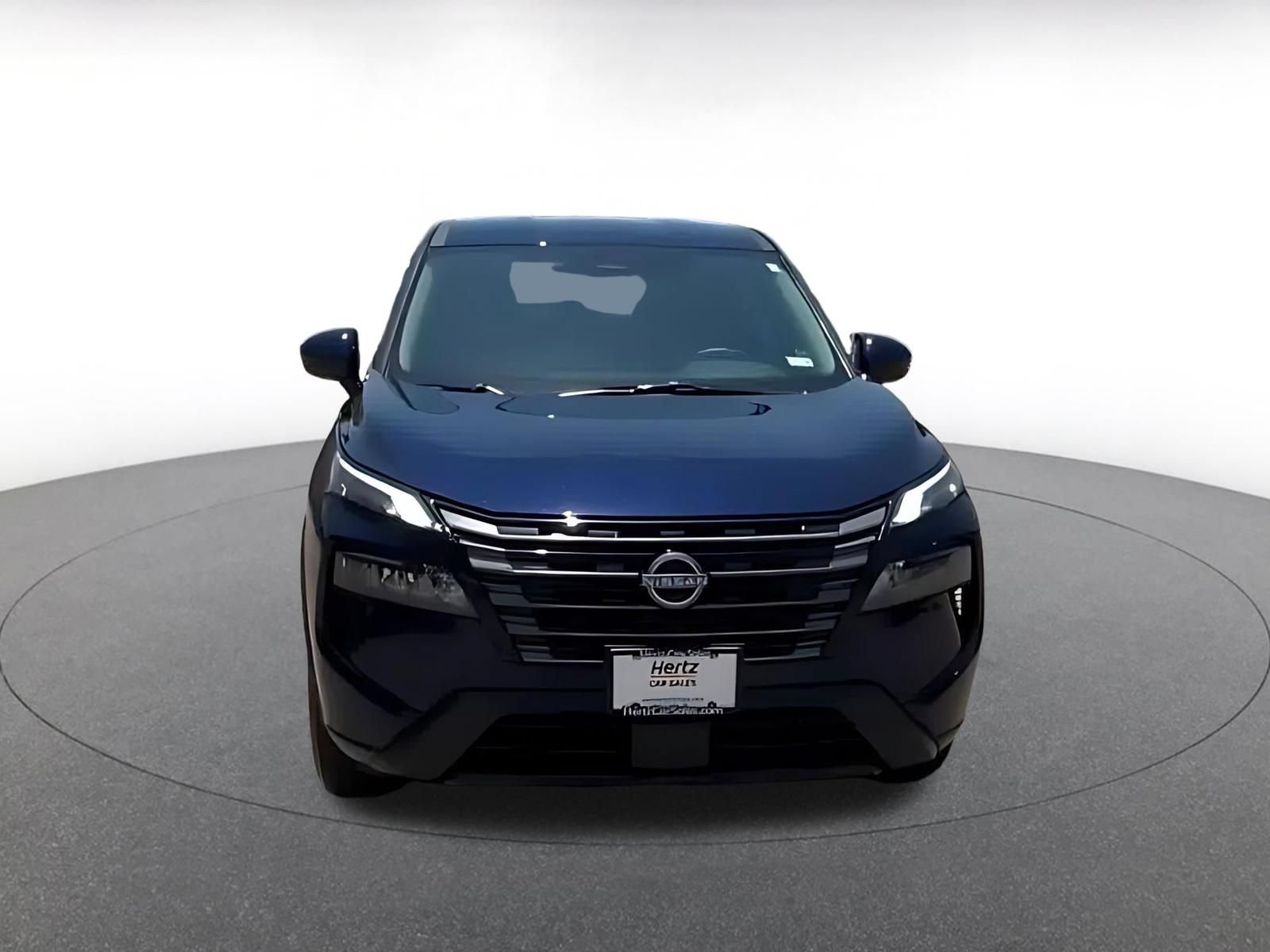 Used 2026 Nissan Rogue SV FWD image 4