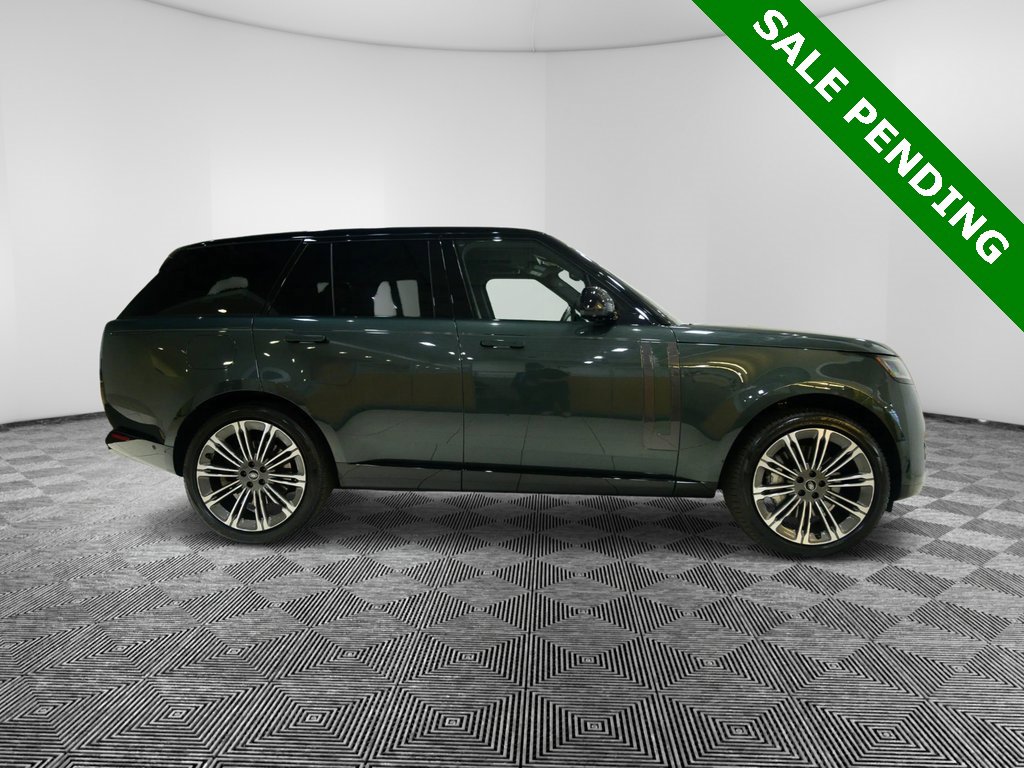 Used 2023 Land Rover Range Rover SE image 6