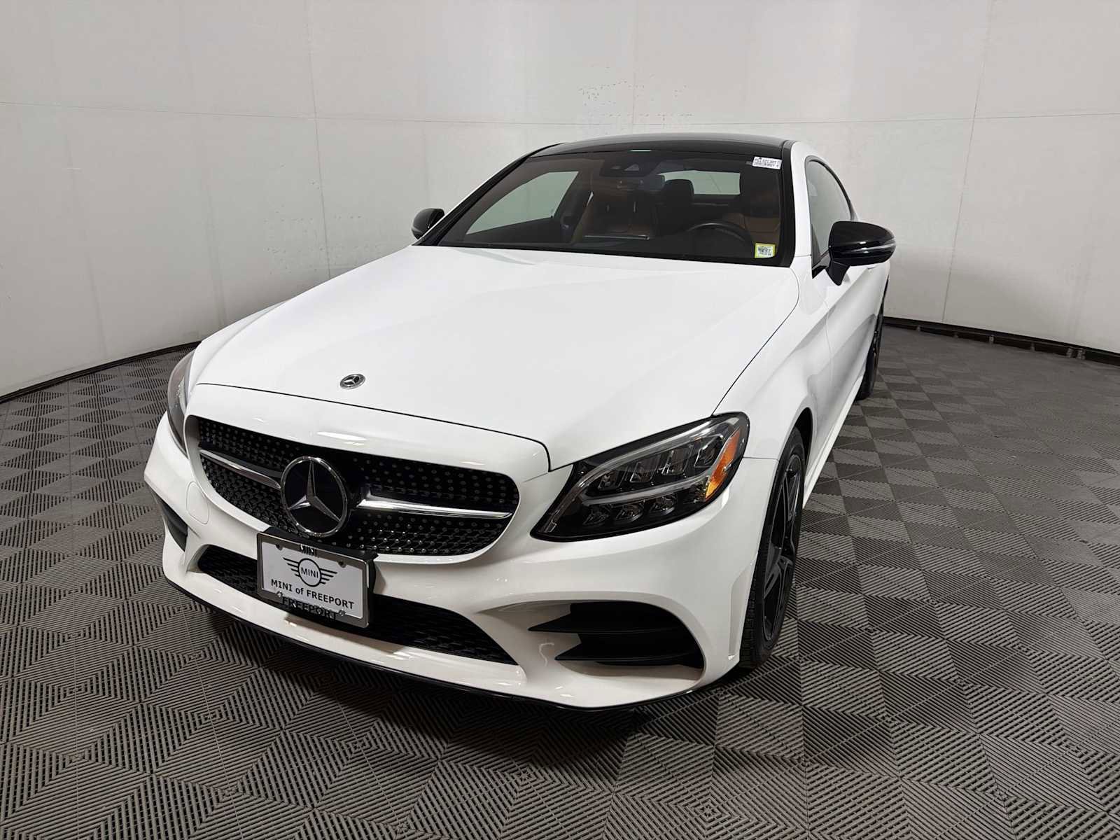 Used 2023 Mercedes-Benz C 300 4MATIC Coupe image 3