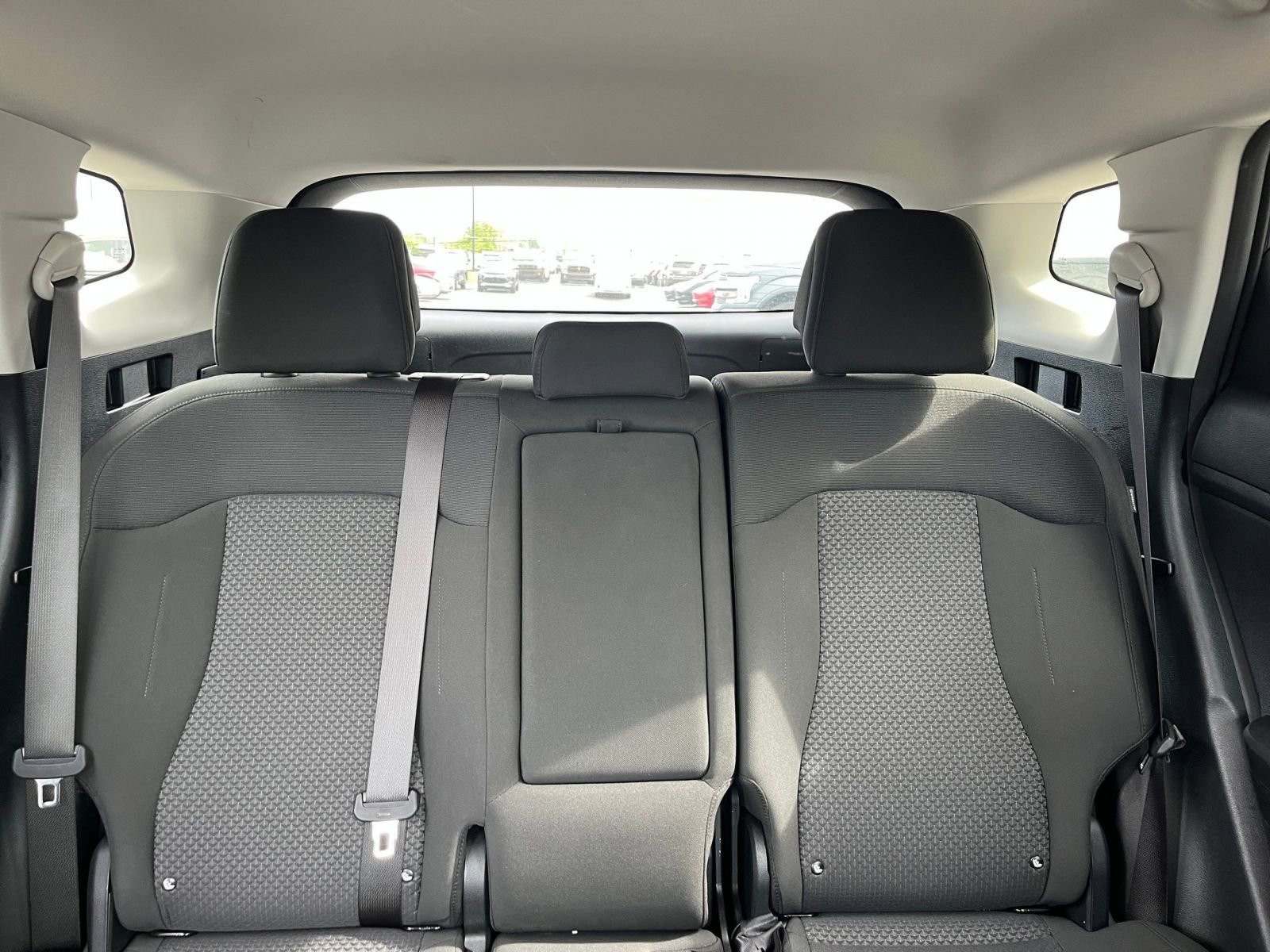 Used 2025 Kia Sportage LX FWD image 36