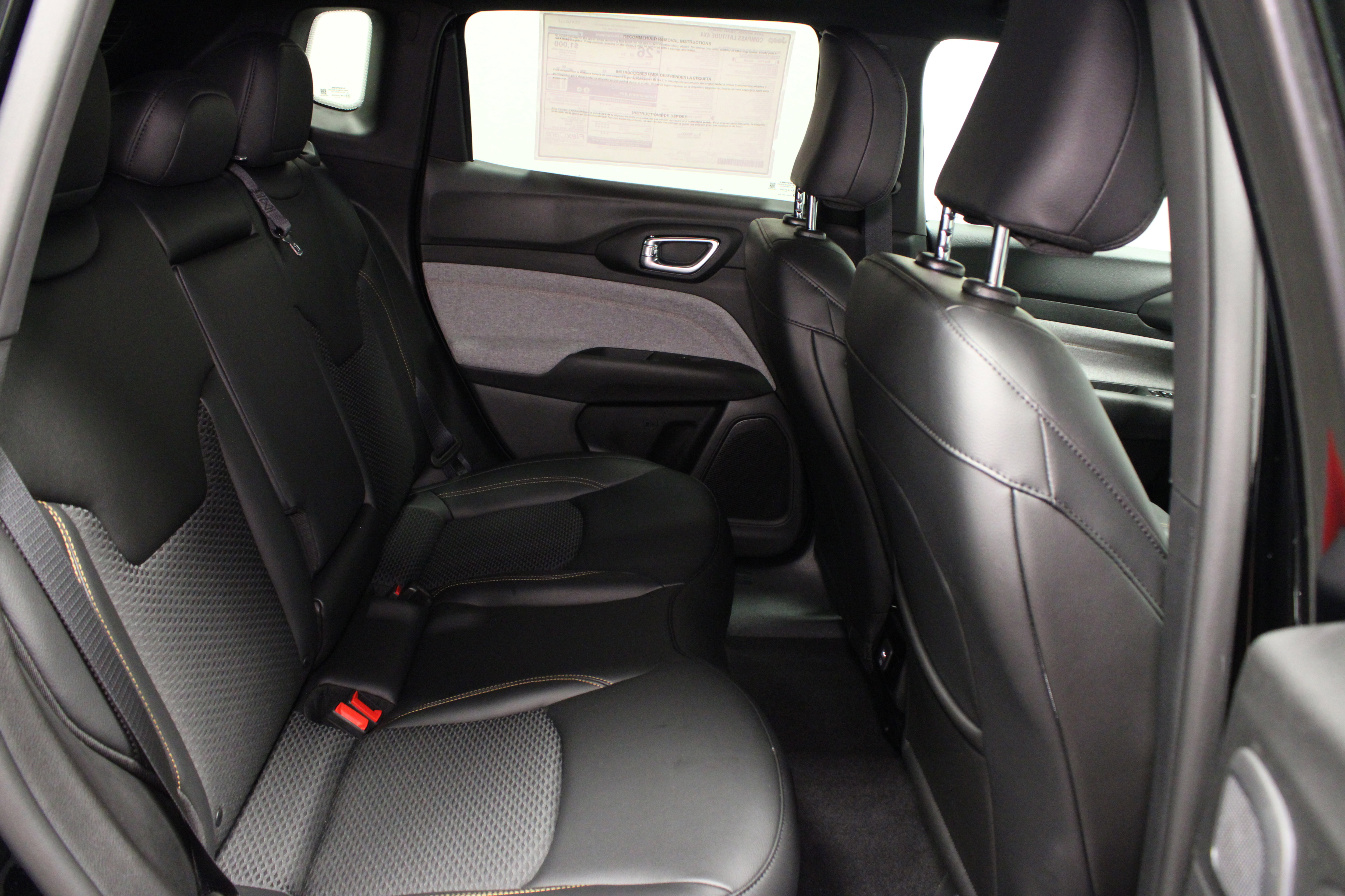 New 2026 Jeep Compass Latitude AWD/4WD image 15