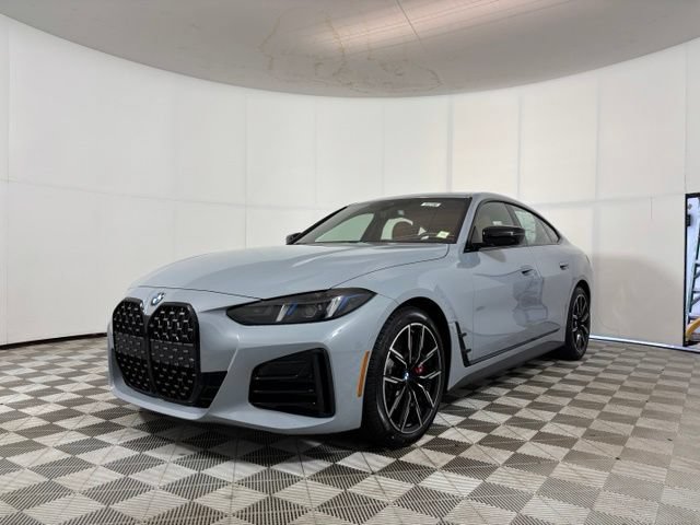 New 2026 BMW 430i xDrive w/ M Sport Package AWD/4WD image 3