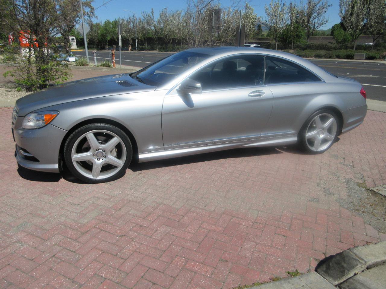 Used 2013 Mercedes-Benz CL 550 4MATIC image 3