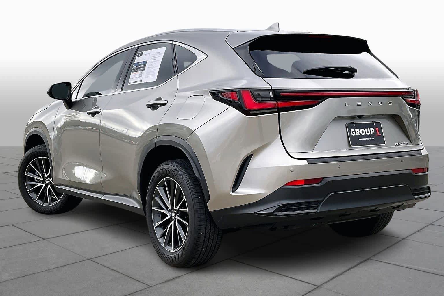Used 2024 Lexus NX 250 FWD image 10