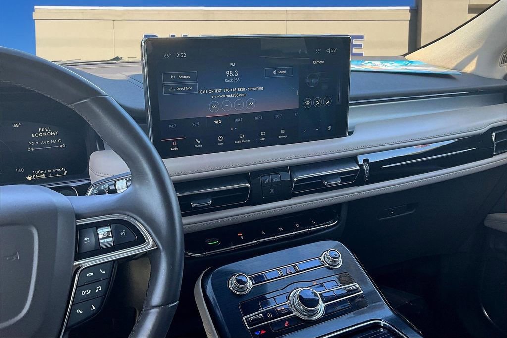 Used 2021 Lincoln Nautilus AWD w/ Equipment Group 101A image 11