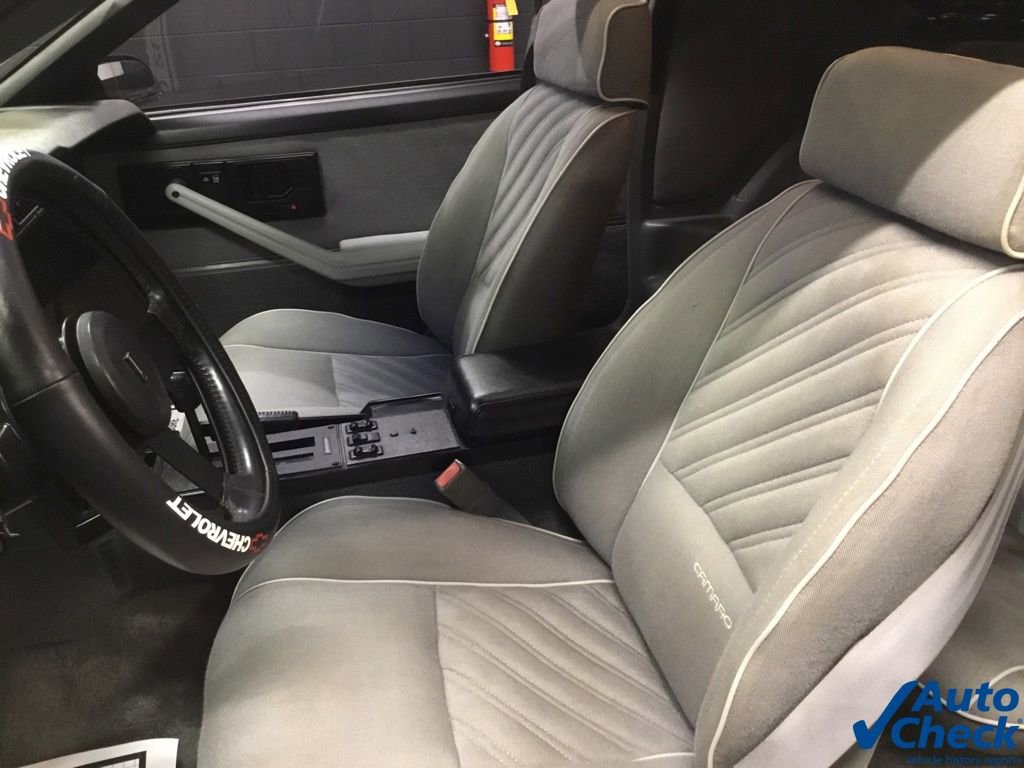 Used 1987 Chevrolet Camaro Z28 image 21