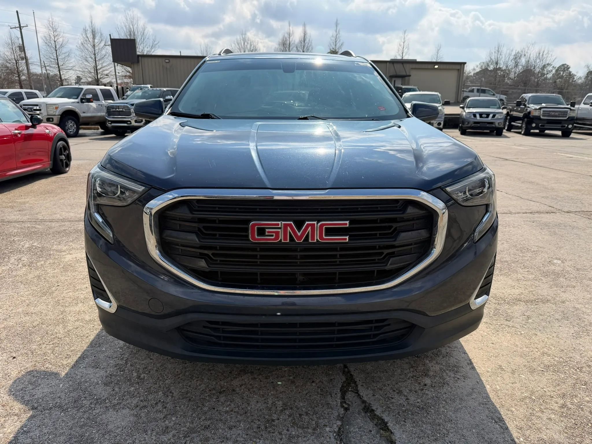 Used 2018 GMC Terrain SLE w/ Driver Convenience Package image 8
