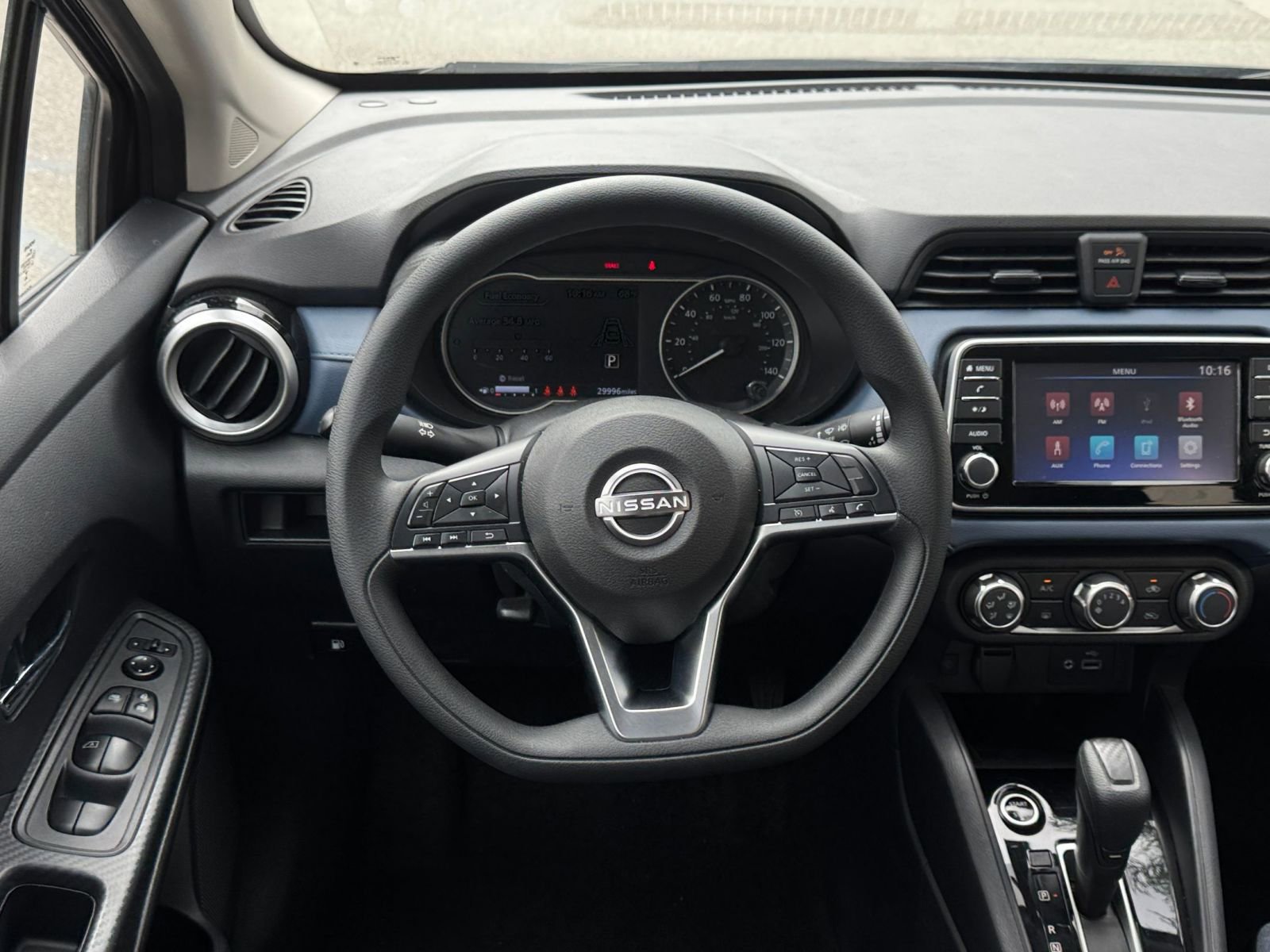 Used 2025 Nissan Versa SV FWD image 27