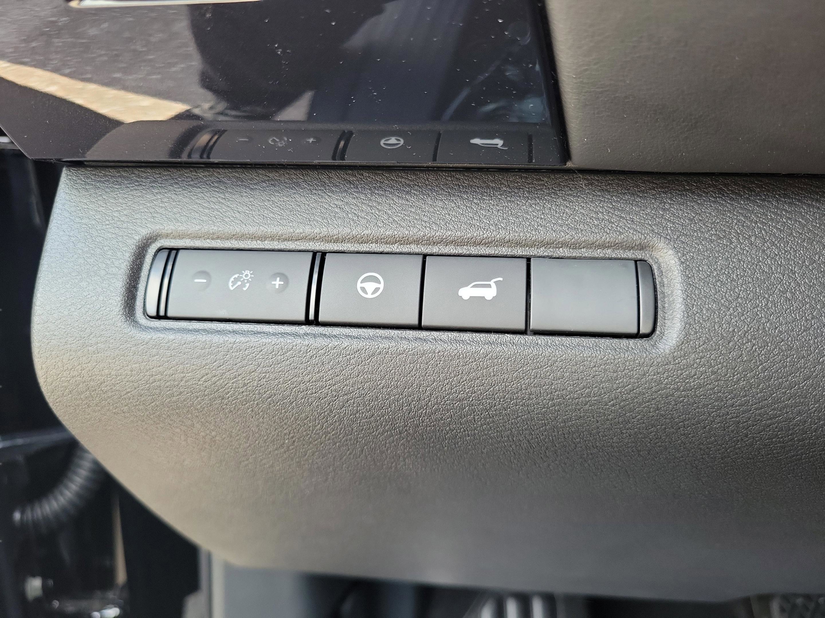 New 2026 Nissan Pathfinder SV image 23