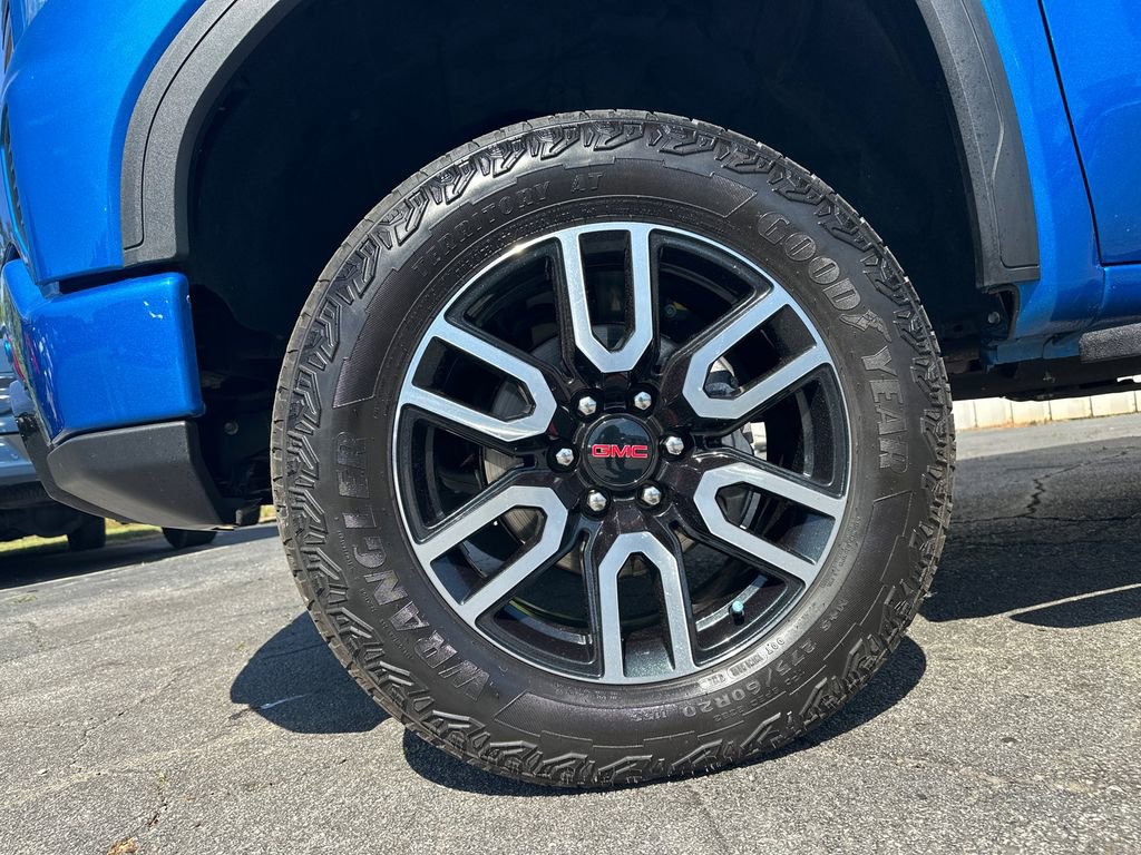 Used 2023 GMC Sierra 1500 AT4 w/ AT4 Premium Package AWD/4WD image 12