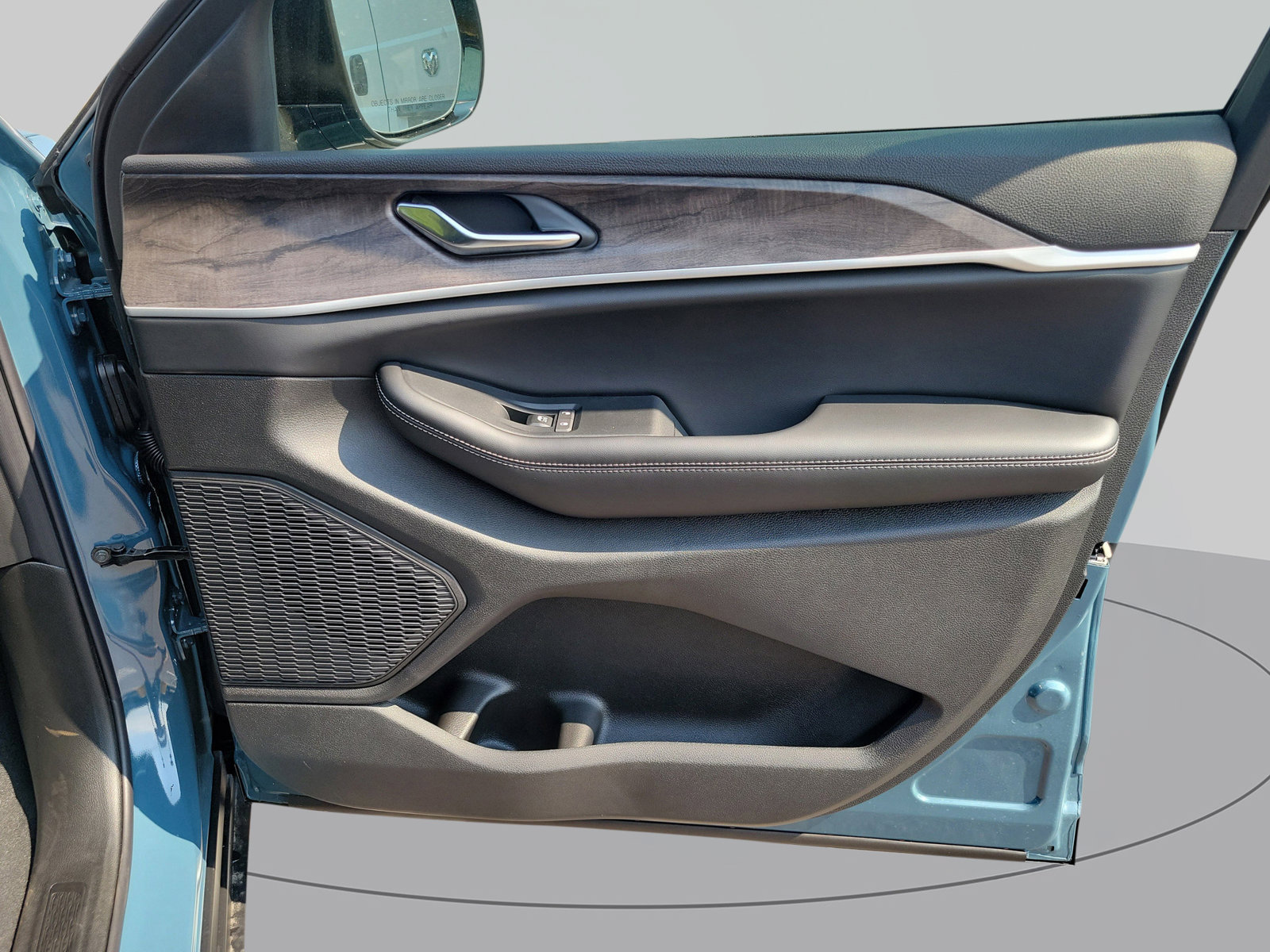 New 2027 Jeep Grand Cherokee Limited RWD image 40
