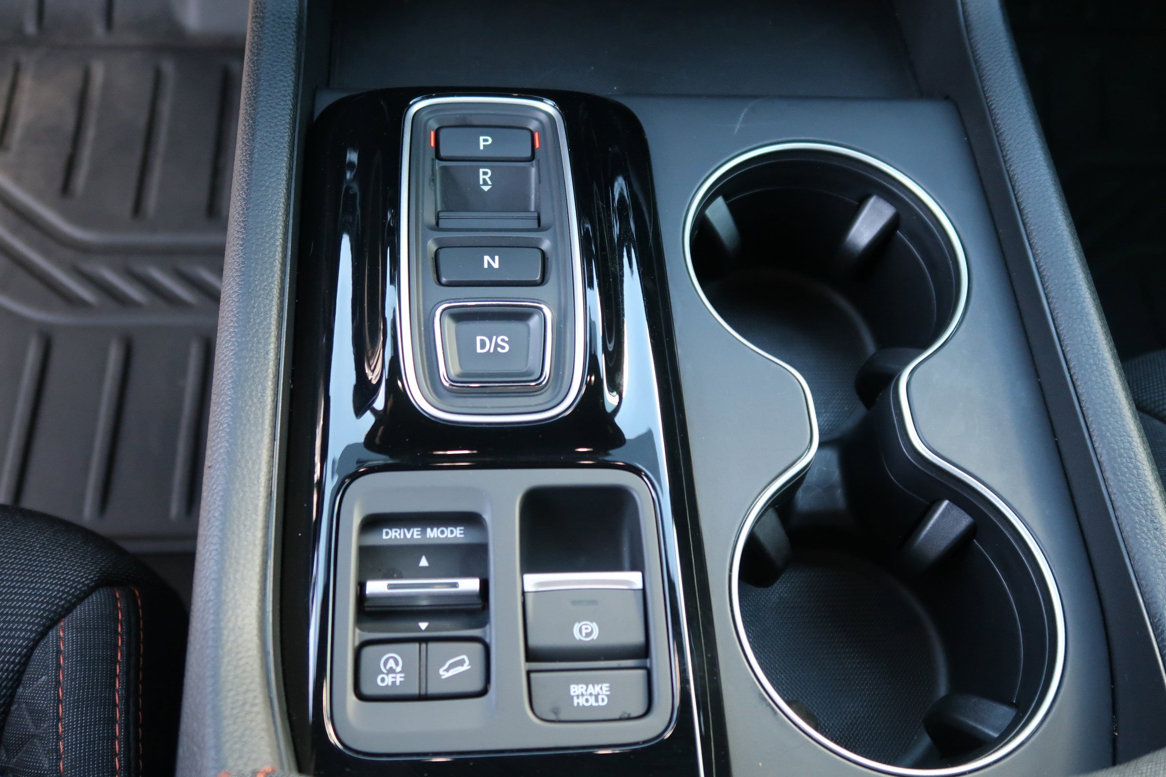 Used 2025 Honda Pilot Sport image 29