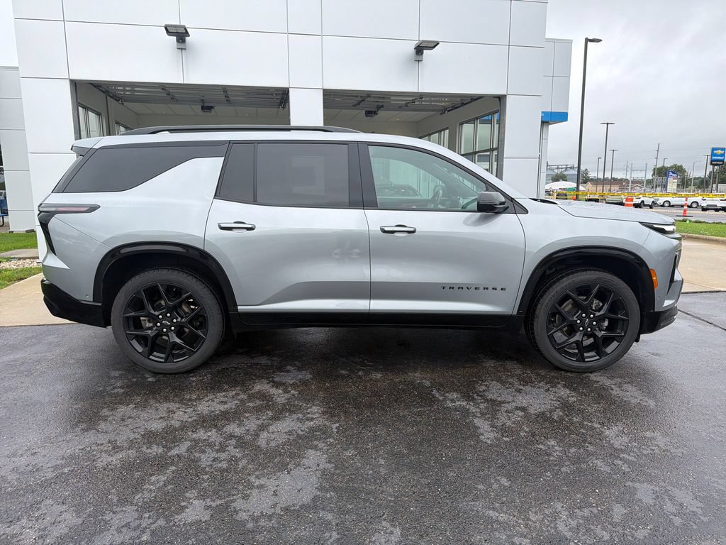 Certified 2024 Chevrolet Traverse RS w/ LPO, Floor Liner Package AWD/4WD image 8