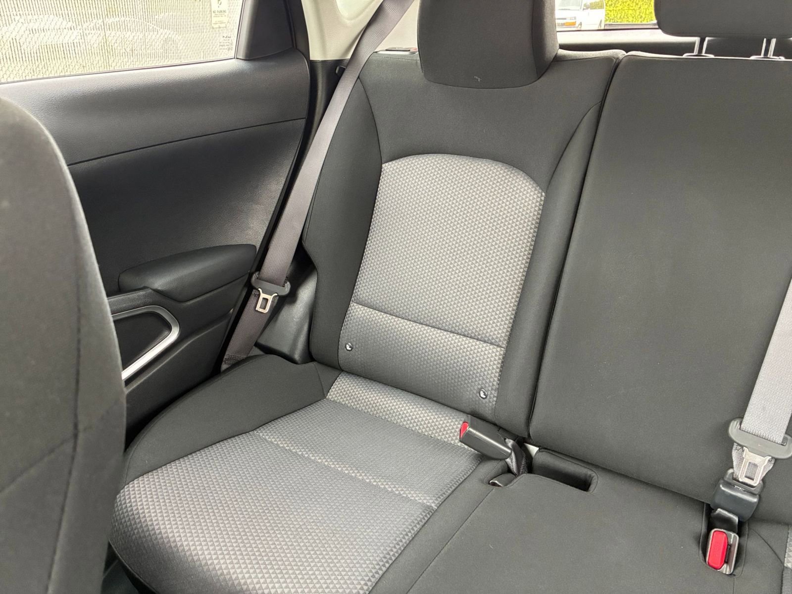 Used 2025 Kia Soul LX w/ LX Technology Package image 37