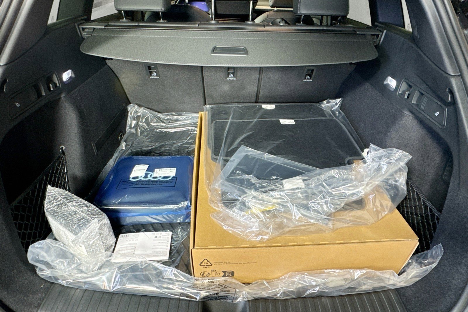 New 2027 Audi Q6 e-tron Premium image 25