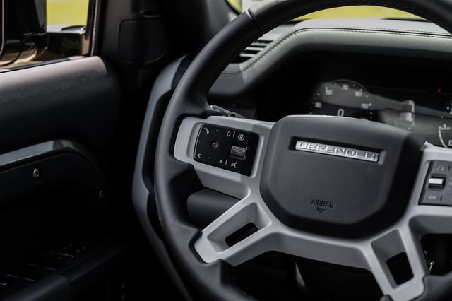 New 2026 Land Rover Defender 110 X-Dynamic SE AWD/4WD image 22