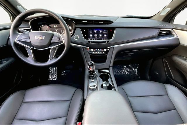 Used 2025 Cadillac XT5 Premium Luxury image 7