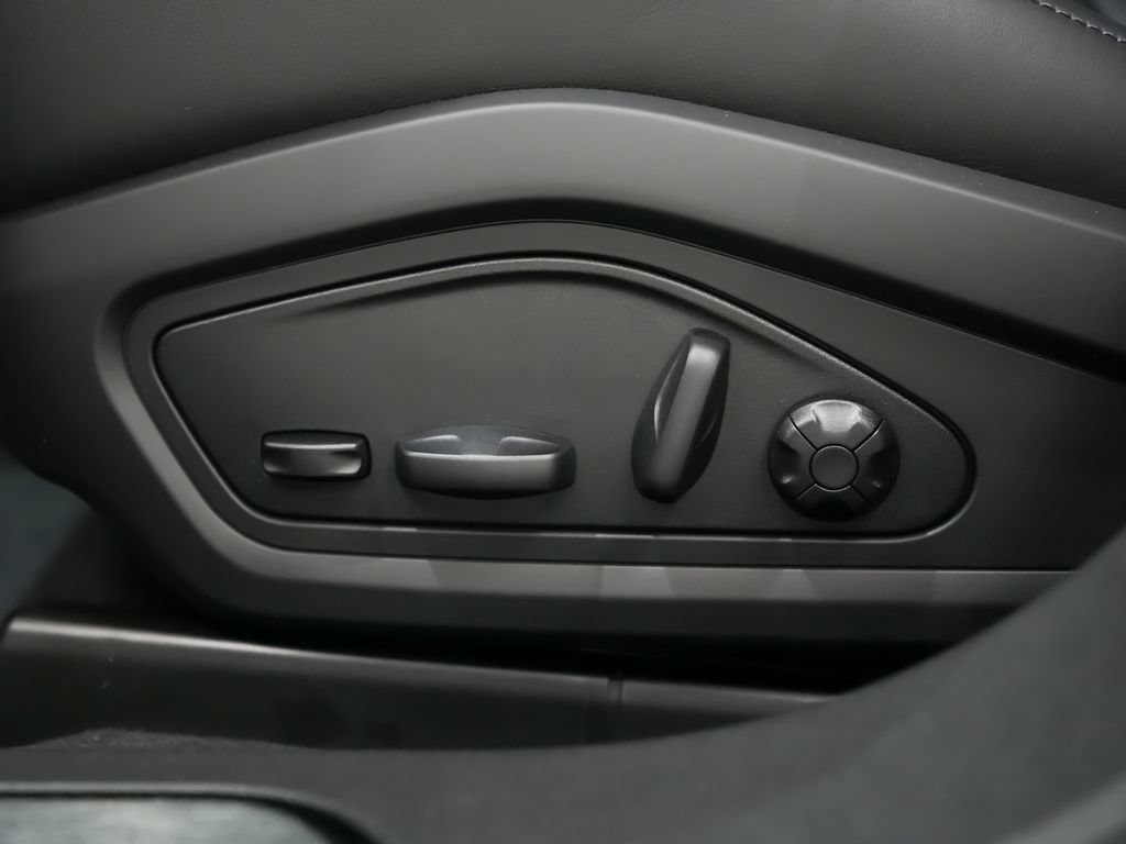 New 2026 Porsche Taycan AWD/4WD image 25