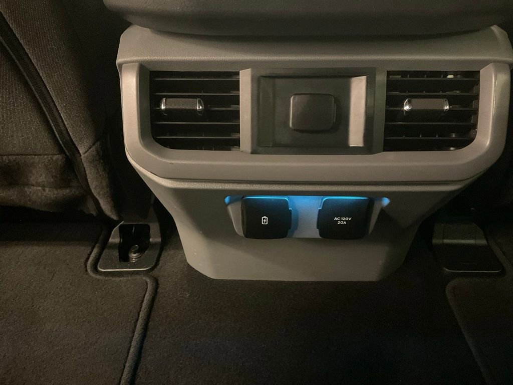 Used 2024 Ford F150 XLT w/ Mobile Office Package image 34