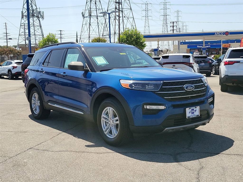 Used 2022 Ford Explorer XLT w/ Equipment Group 202A RWD image 27