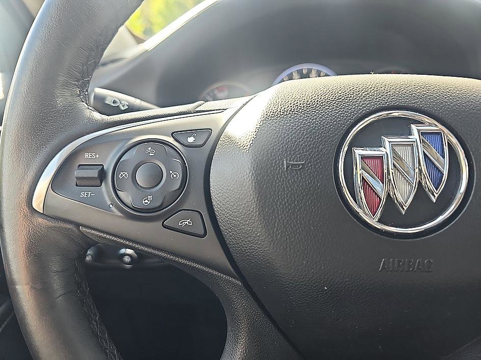 Used 2021 Buick Enclave Avenir w/ Avenir Technology Package image 24