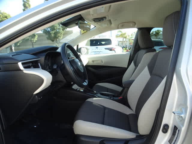 Used 2025 Toyota Corolla LE image 18