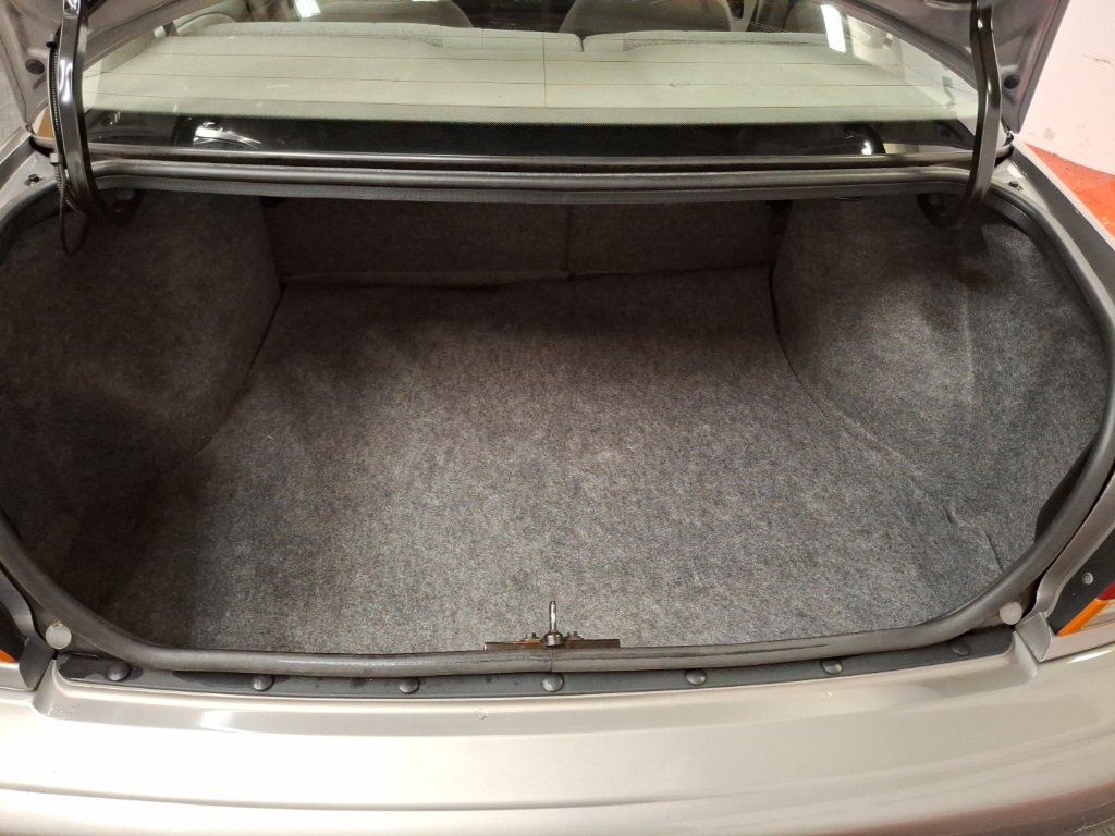 Used 1998 Saturn S-Series SL2 w/ SL2 Option Pkg 2 image 11