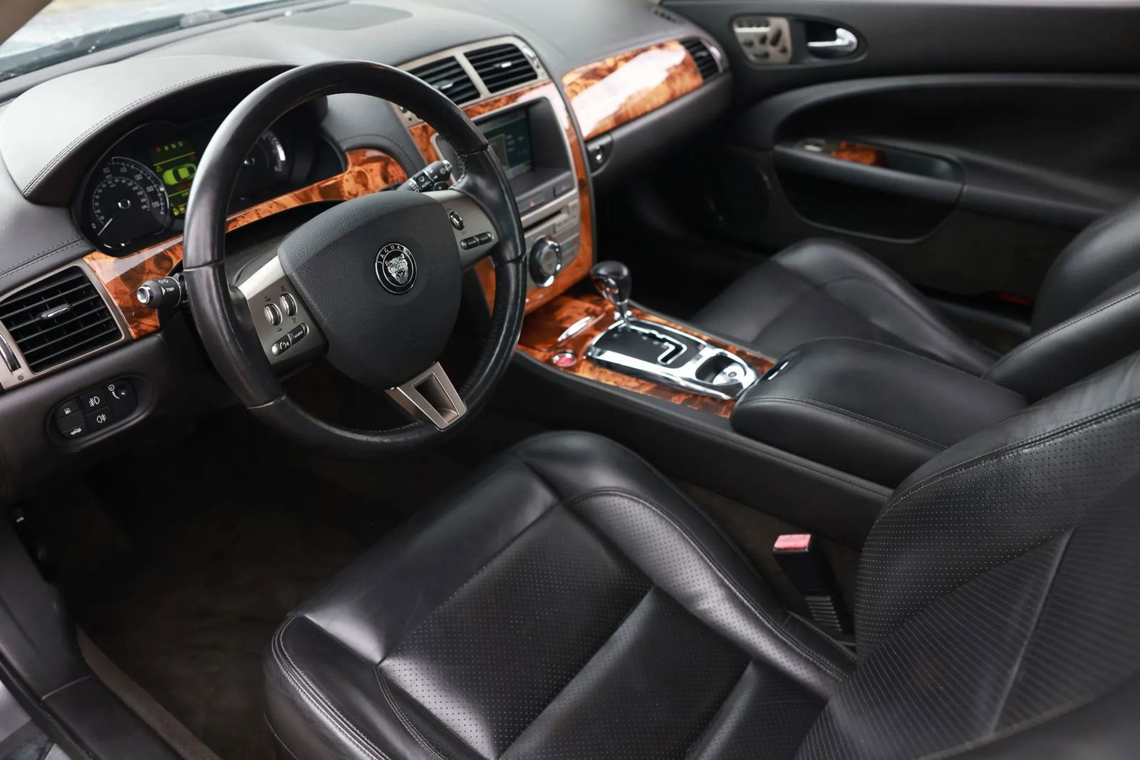 Used 2008 Jaguar XK Coupe image 13
