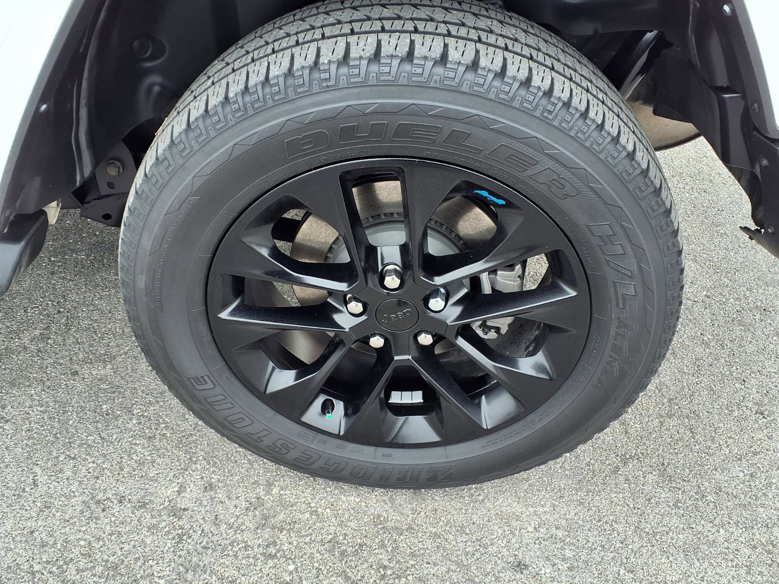 Used 2022 Jeep Wrangler Unlimited Sahara image 9