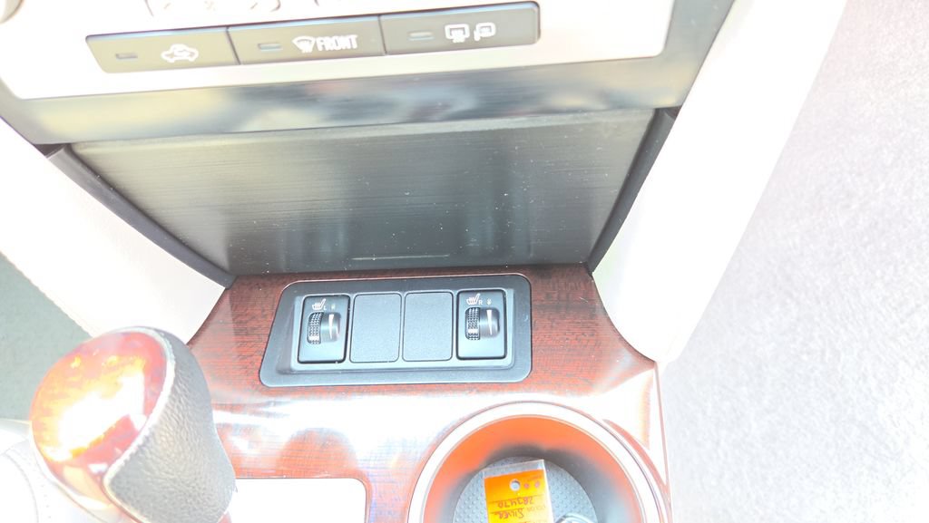Used 2013 Toyota Camry XLE w/ Leather Pkg FWD image 54