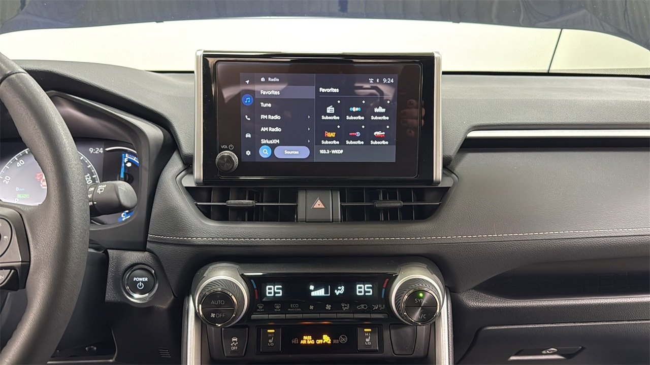 Used 2025 Toyota RAV4 XLE image 10