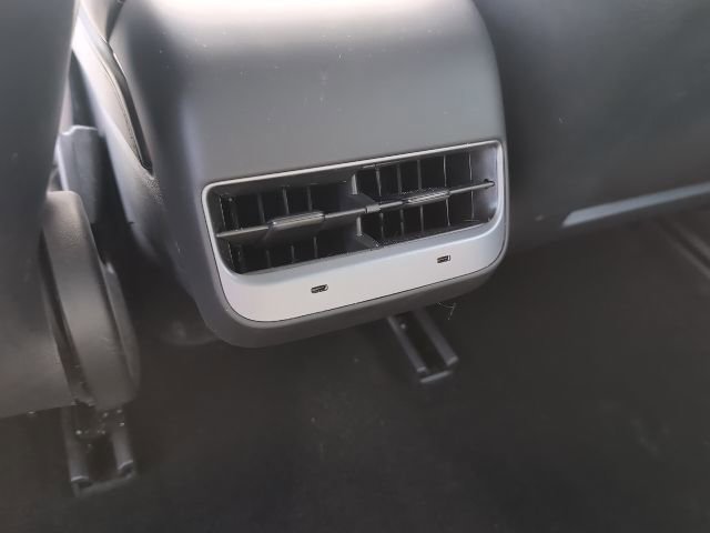 Used 2022 Tesla Model 3 image 18