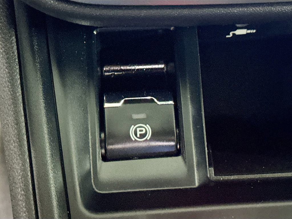 Certified 2024 Subaru Outback AWD/4WD image 19