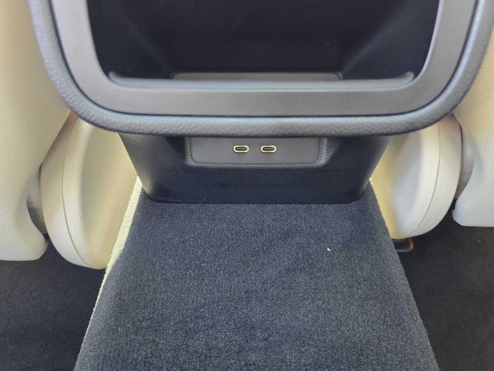 New 2027 Mercedes-Benz E 450 4MATIC Sedan image 38