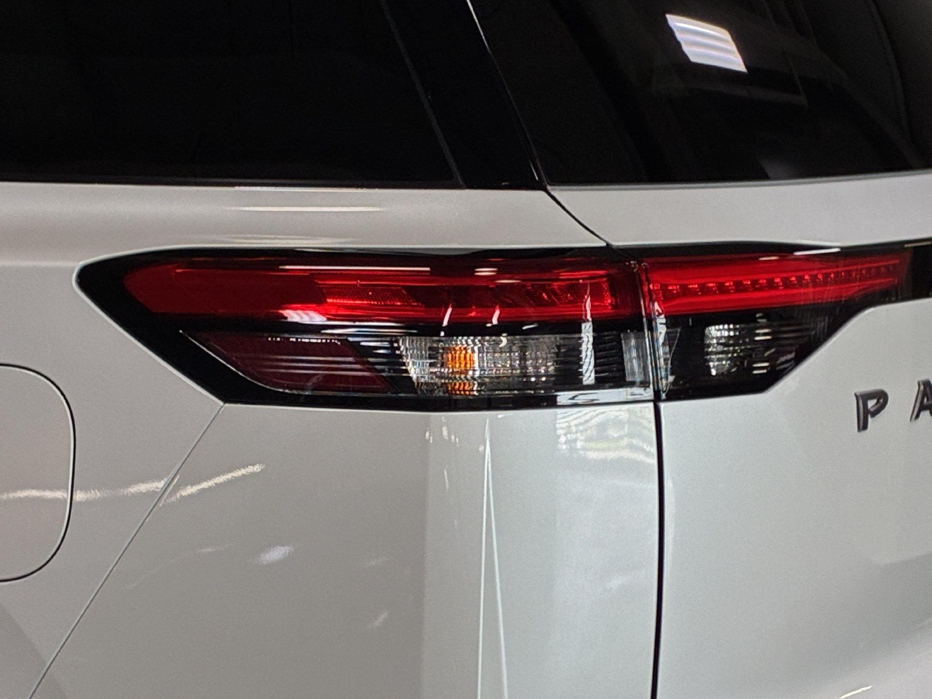 New 2026 Nissan Pathfinder SL FWD image 32
