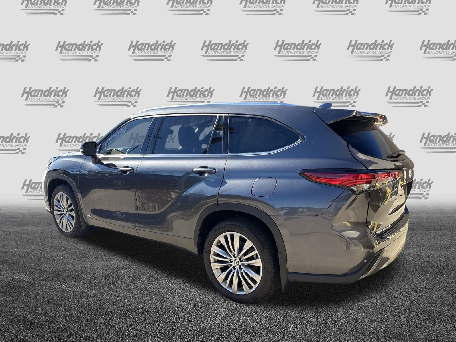 Used 2022 Toyota Highlander Platinum image 8