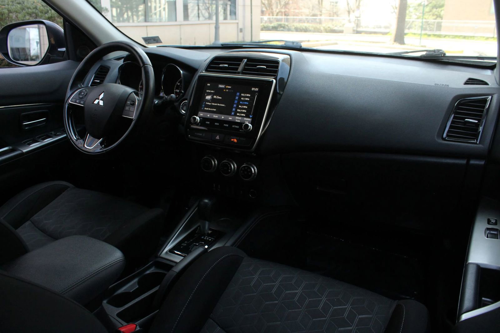 Used 2021 Mitsubishi Outlander Sport SE FWD image 23