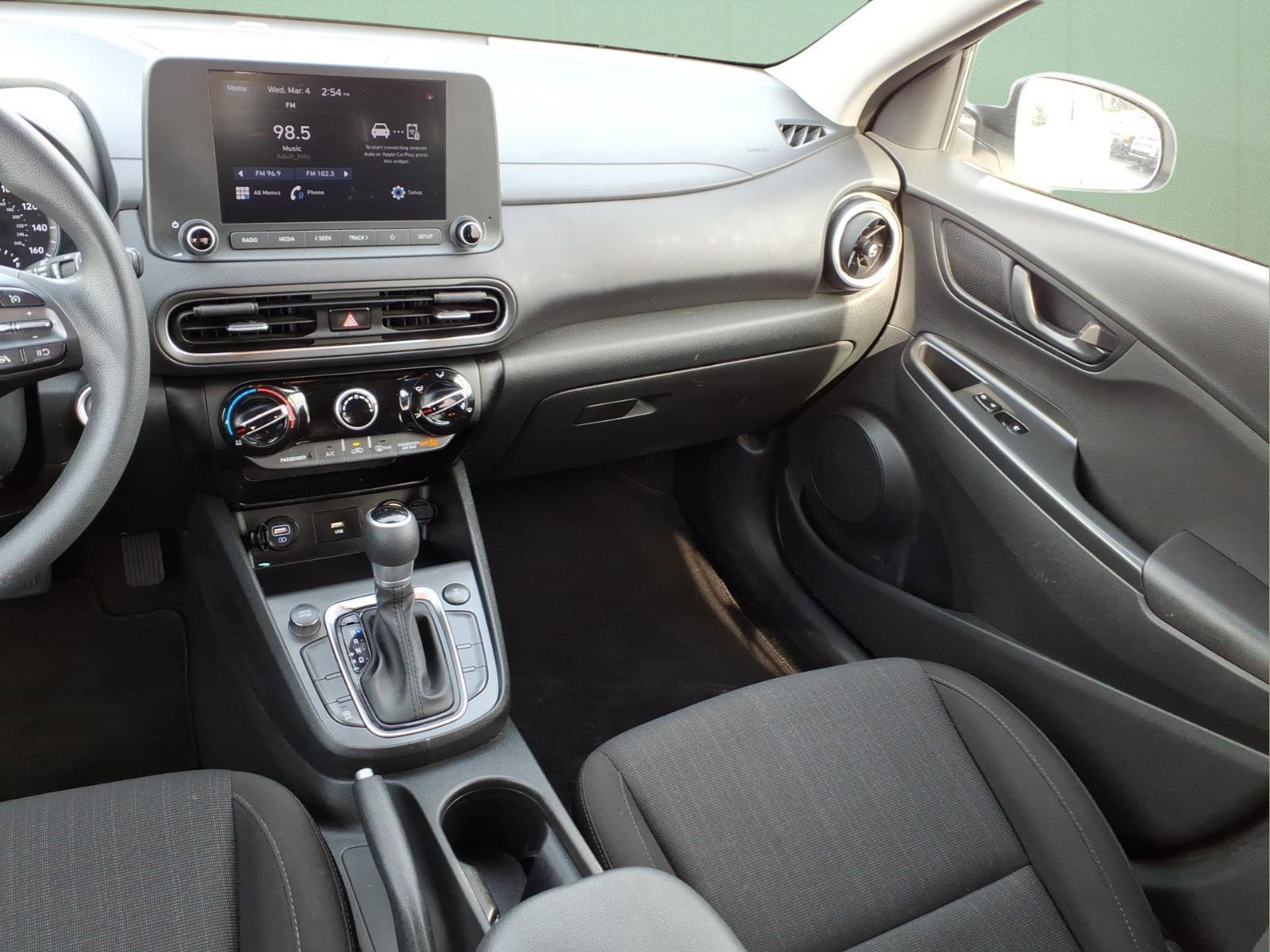 Used 2022 Hyundai Kona SEL image 16