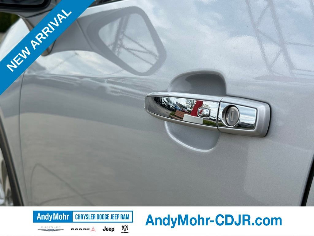 Used 2017 Buick Encore Premium image 12