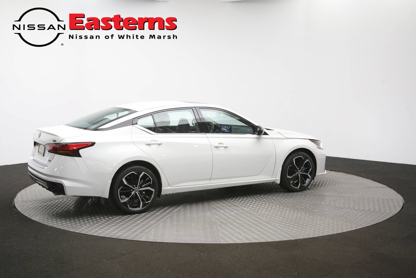 Used 2023 Nissan Altima 2.5 SR w/ SR Premium Package AWD/4WD image 42