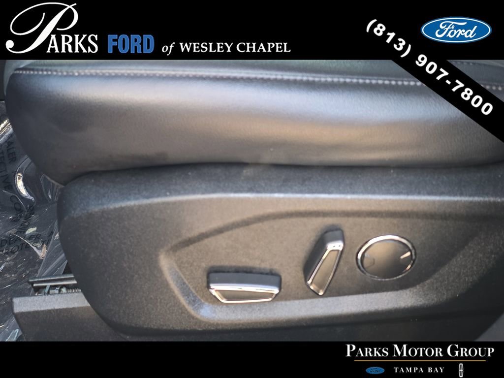 Certified 2018 Ford Edge Titanium w/ Technology Package image 19