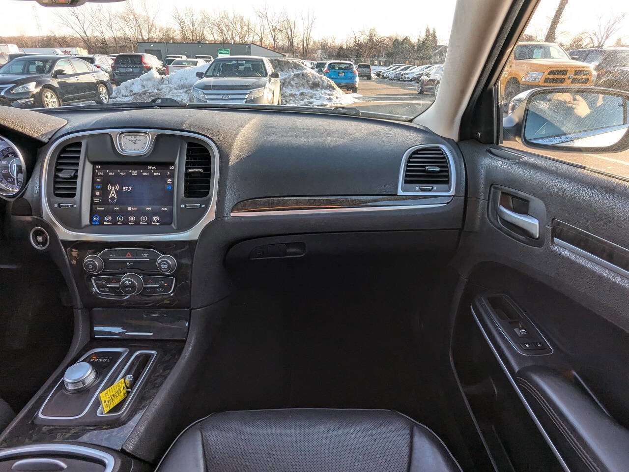 Used 2020 Chrysler 300 Limited image 17