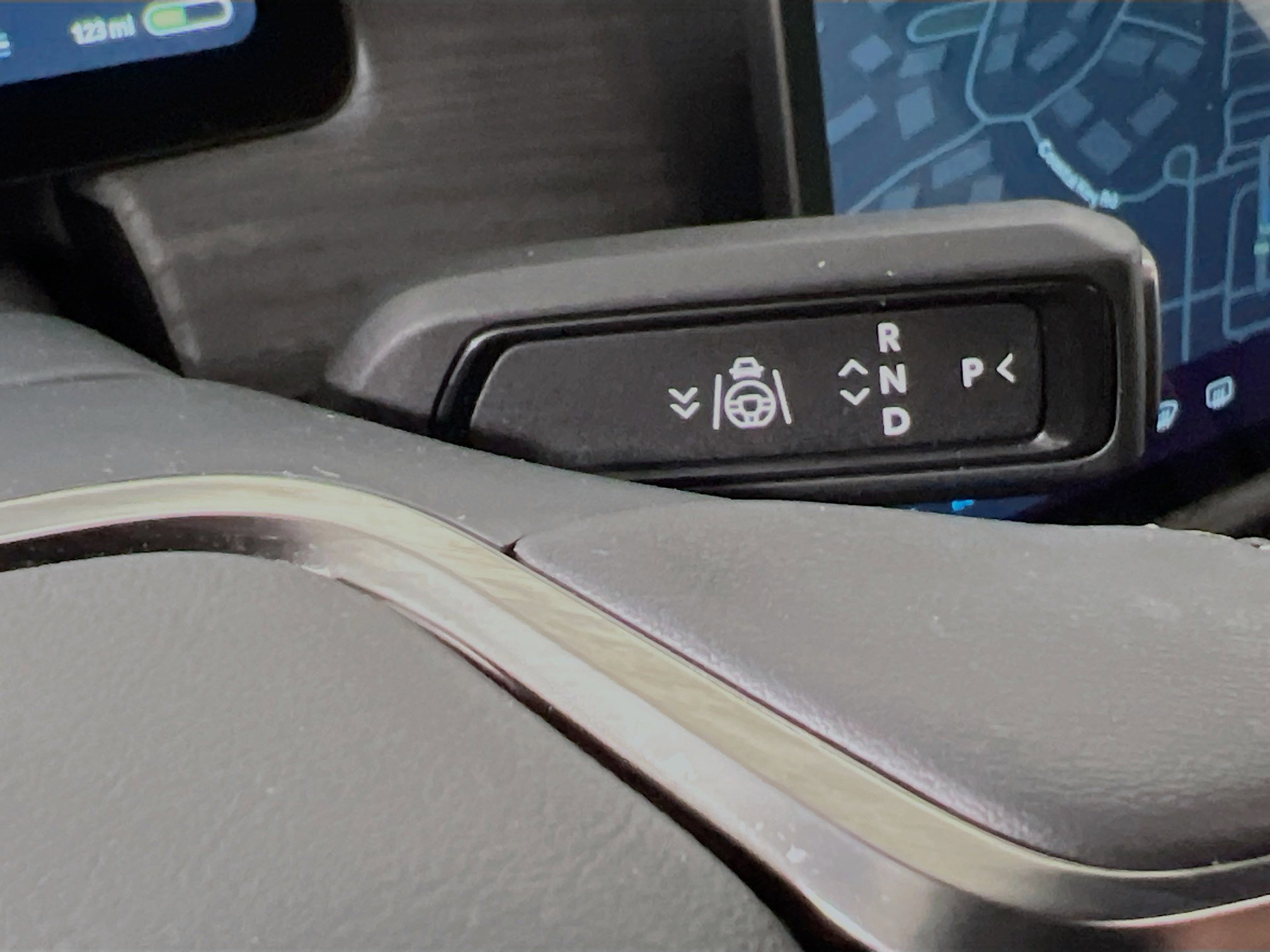 Used 2023 Rivian R1T Adventure image 21