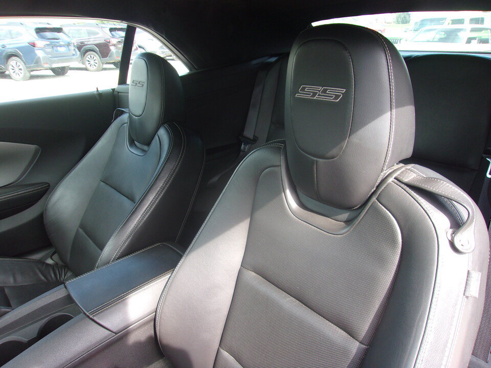 Used 2011 Chevrolet Camaro SS w/ RS Package RWD image 15