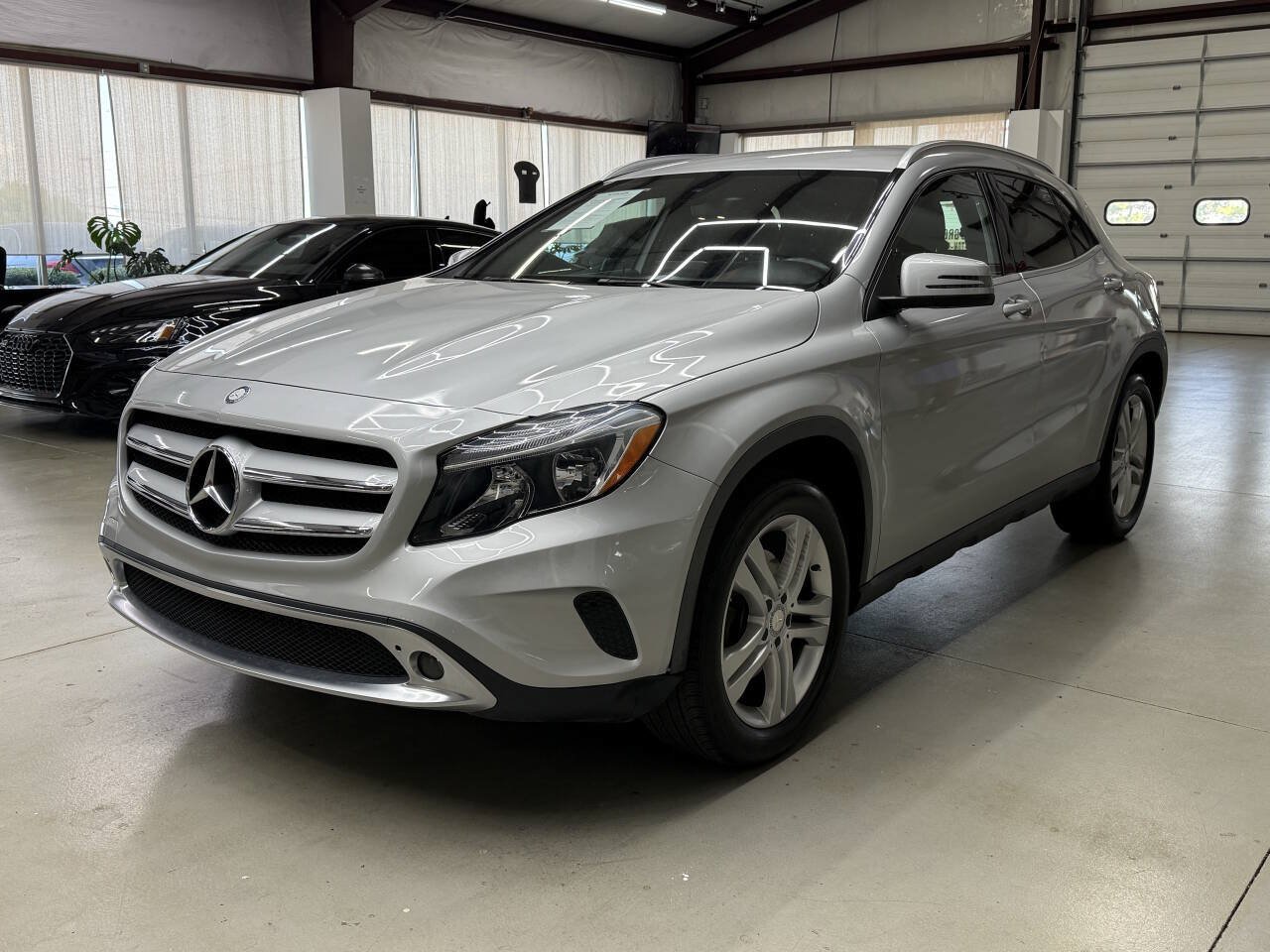 Used 2017 Mercedes-Benz GLA 250 4MATIC image 5