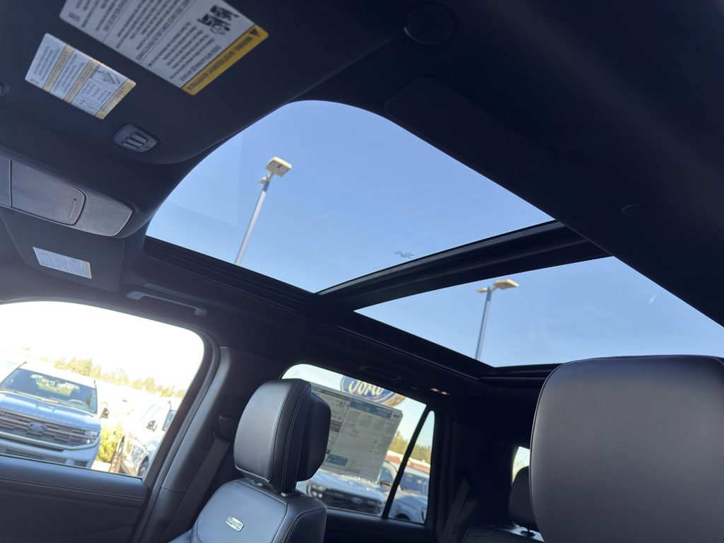 New 2026 Ford Expedition Platinum AWD/4WD image 30
