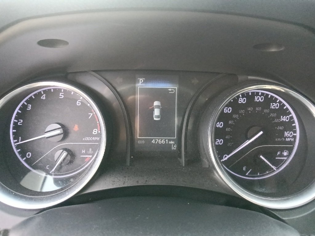 Used 2019 Toyota Camry LE w/ Phone Cable & Charge Package image 19