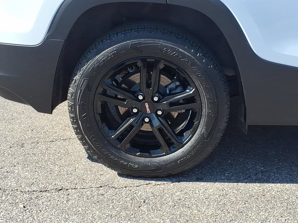 Certified 2024 GMC Terrain AT4 w/ Tech Package AWD/4WD image 8