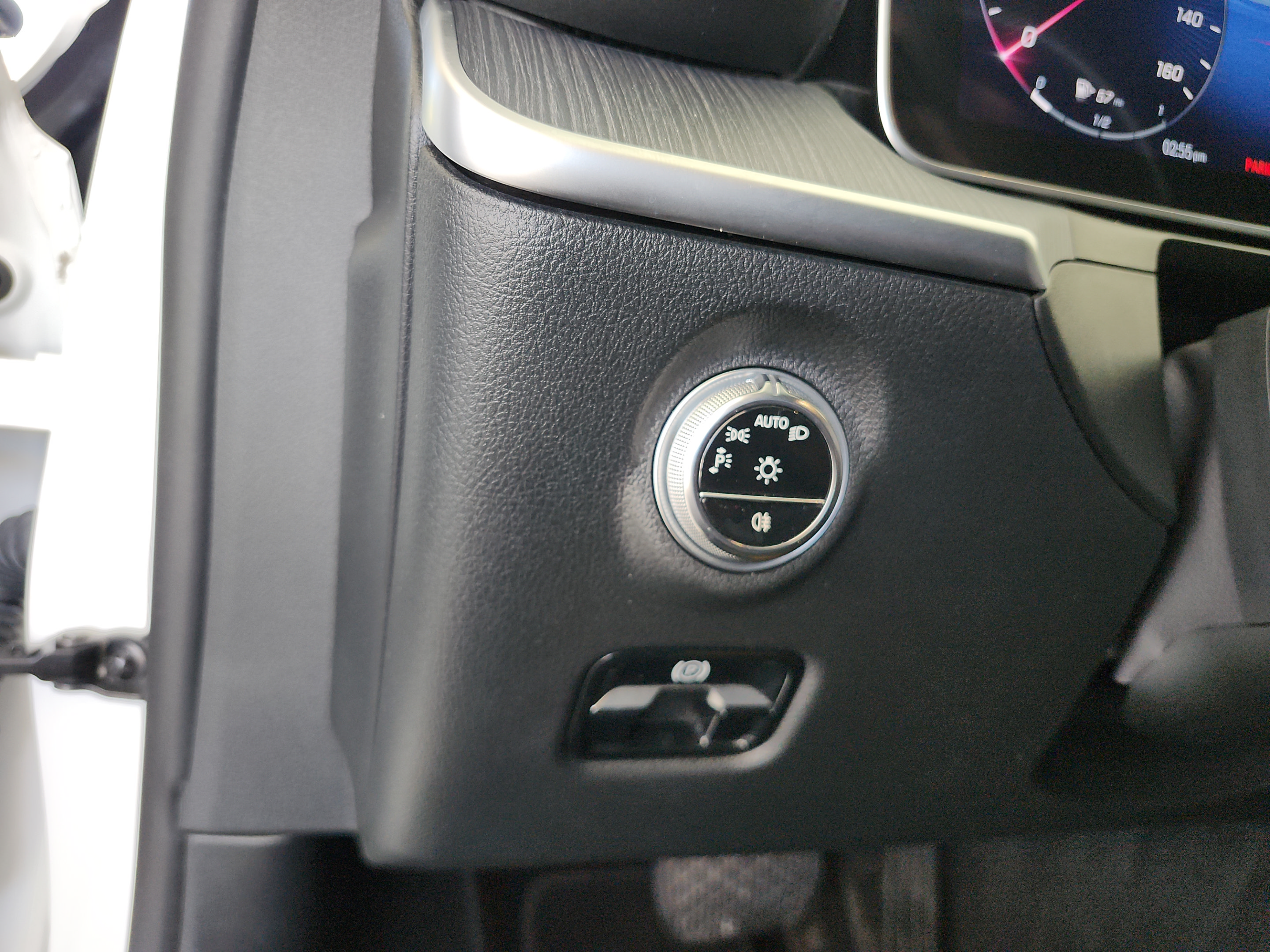 Used 2024 Mercedes-Benz C 300 Sedan image 14
