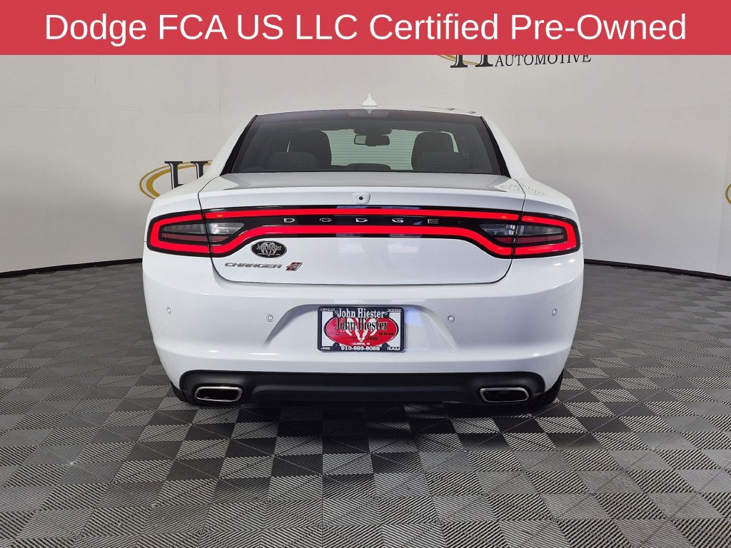 Certified 2022 Dodge Charger SXT AWD/4WD image 6